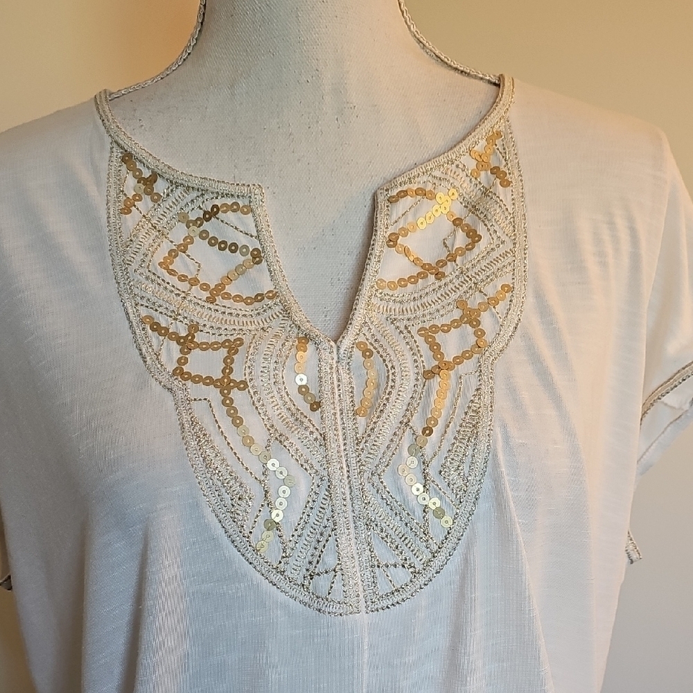 White House Black Market Ivory Top with Gold Accents - Picture 2 of 7